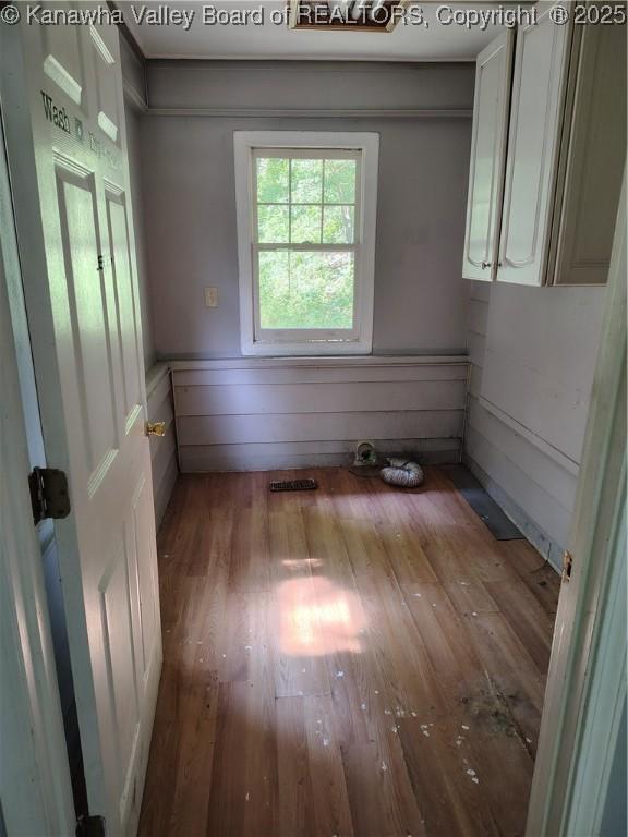 401 Cora St, Charleston, WV 25302 - photo 14