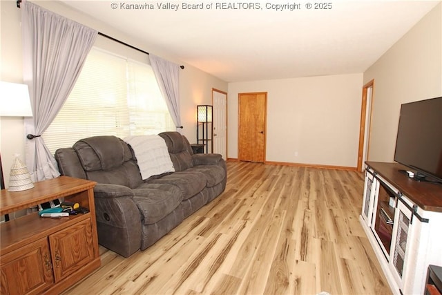 1412 Wilkie Dr, Charleston, WV 25314 - living area featuring light wood finished floors
