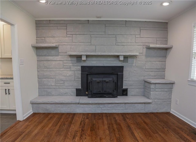 1516 Fenton Cir, Nitro, WV 25143 - detailed view of crown molding, wood finished floors, a fireplace, and recessed lighting
