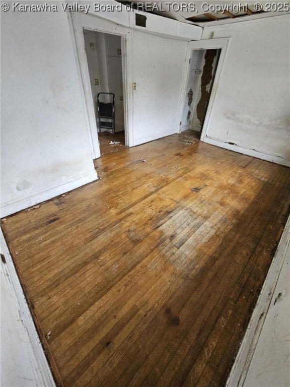 521 Roane St, Charleston, WV 25302 - unfurnished room with hardwood / wood-style flooring