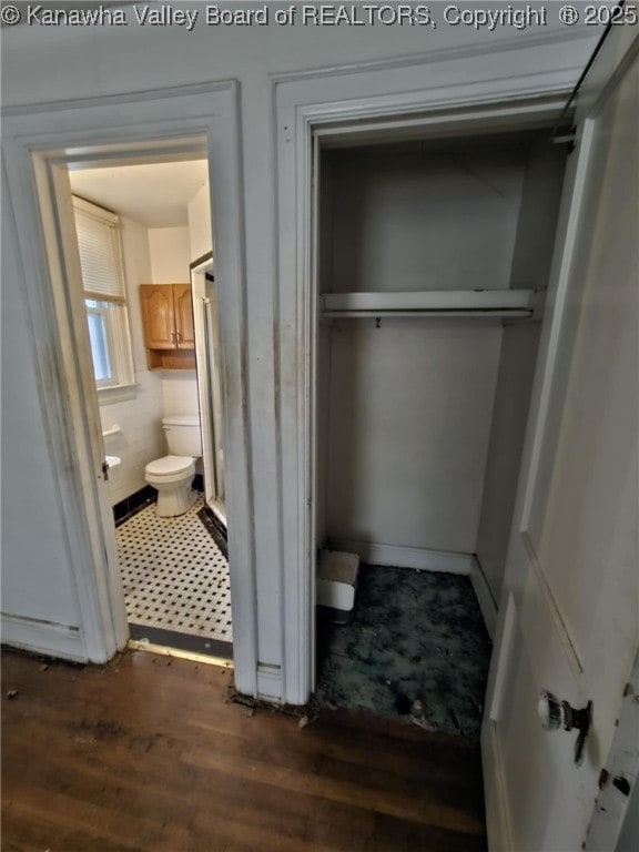 521 Roane St, Charleston, WV 25302 - bathroom with toilet and wood finished floors