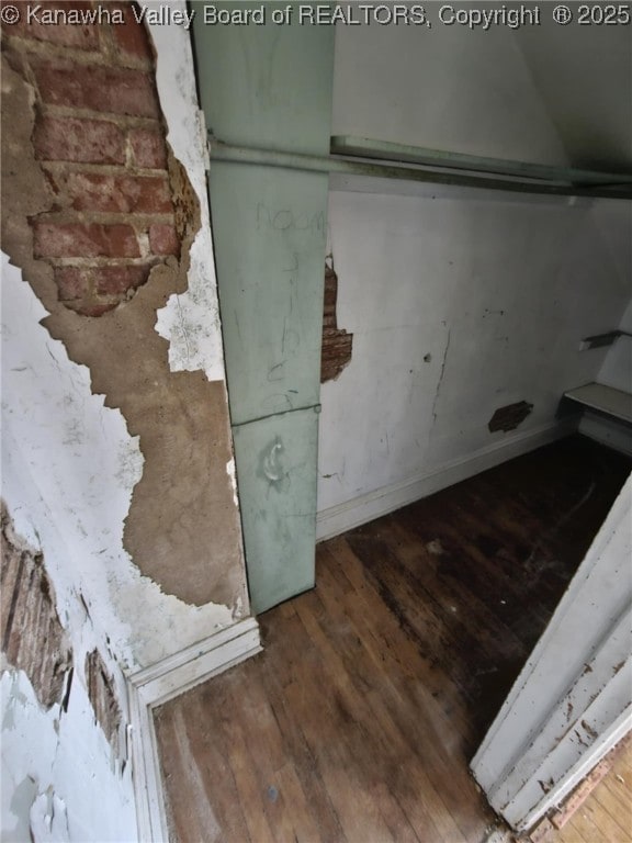 521 Roane St, Charleston, WV 25302 - detailed view of wood finished floors