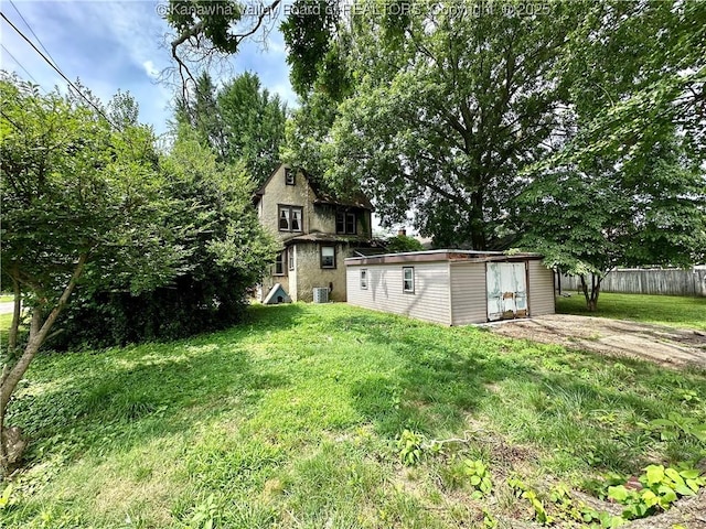 5430 Virginia Ave SE, Charleston, WV 25304 - view of yard with an outbuilding