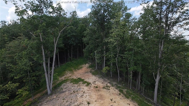 450 Seven Oaks Dr, Scott Depot, WV 25560