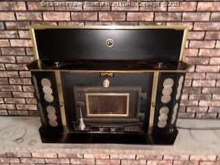 873 Woods Dr, Saint Albans, WV 25177 - detailed view of brick wall