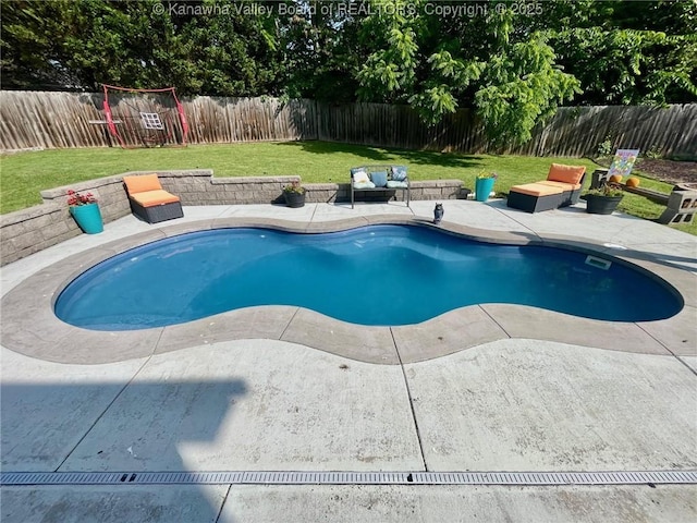 4052 Farmington Dr, Hurricane, WV 25526 - view of pool featuring a patio and a fenced backyard