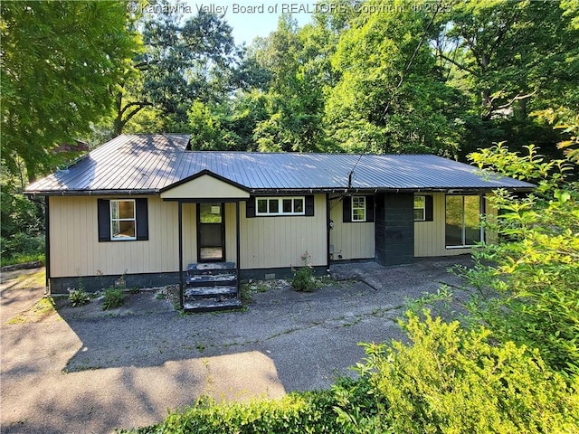 807 Honeysuckle Rd, Elkview, WV 25071 - view of front of home with a metal roof and crawl space