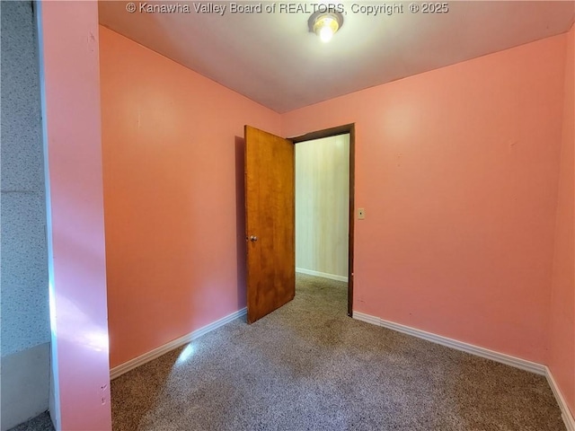 807 Honeysuckle Rd, Elkview, WV 25071 - unfurnished room with carpet floors and baseboards
