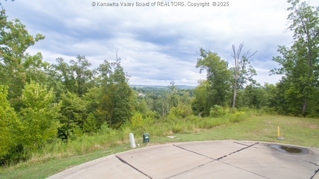 135 Oakview Rd, South Charleston, WV 25309