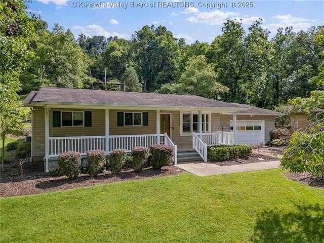 33 Shawnee Oaks Dr, Huntington, WV 25705 - ranch-style house featuring covered porch, a garage, and a front lawn