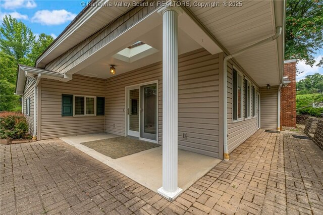33 Shawnee Oaks Dr, Huntington, WV 25705 - view of patio / terrace