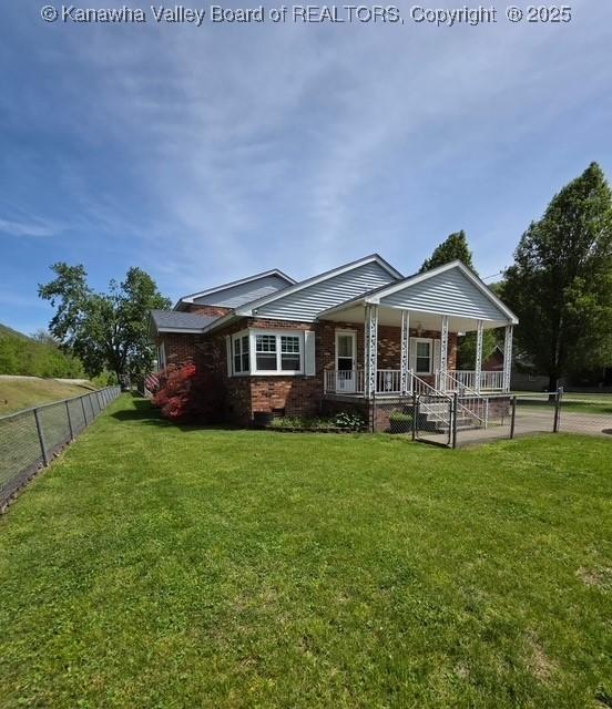 118 Maroney Ln, Belle, WV 25015 - photo 1
