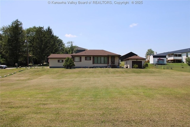 401 Green Acres Dr, Hurricane, WV 25526 - view of front of home featuring a front lawn