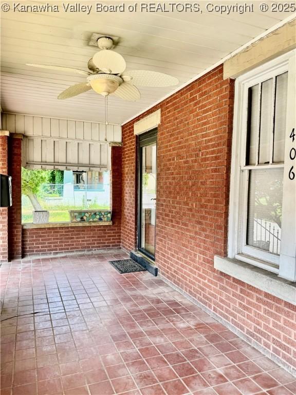 406 Elm St, Charleston, WV 25302 - covered porch with a ceiling fan