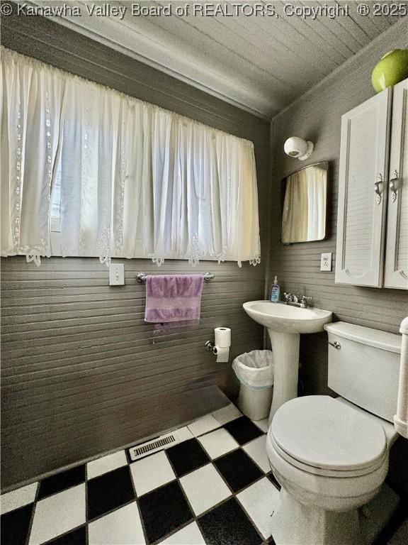 406 Elm St, Charleston, WV 25302 - bathroom featuring tile patterned floors and toilet