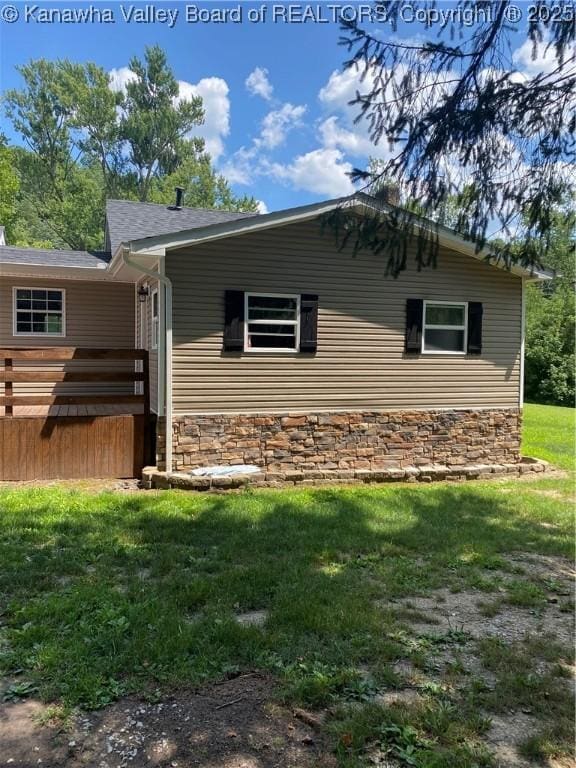 42 Pine Cone Rd, Elkview, WV 25071 - view of property exterior featuring a yard