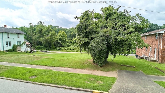 718 2nd Ave, South Charleston, WV 25303