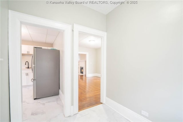 512 Maxwell St, Charleston, WV 25311 - hall featuring light marble finish flooring