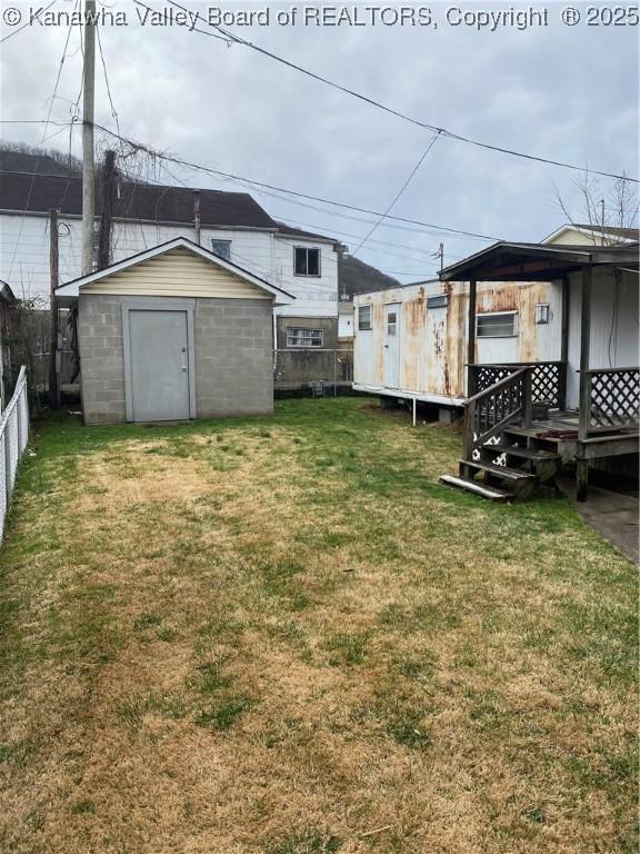 510 S Railway St, Cedar Grove, WV 25039 - view of yard featuring a storage unit