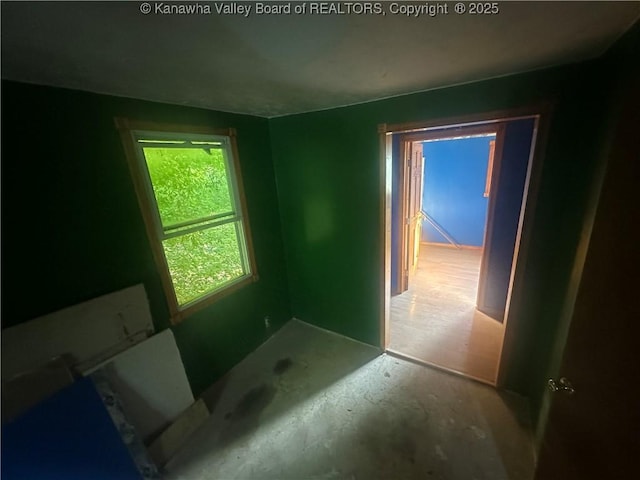 2075 Hewett Creek Rd, Hewett, WV 25114