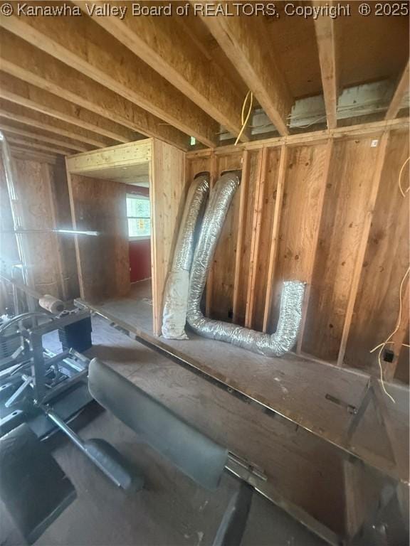 2075 Hewett Creek Rd, Hewett, WV 25114