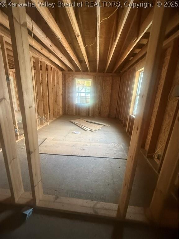 2075 Hewett Creek Rd, Hewett, WV 25114