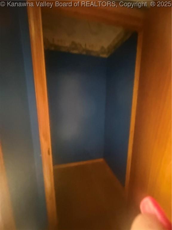 2075 Hewett Creek Rd, Hewett, WV 25114