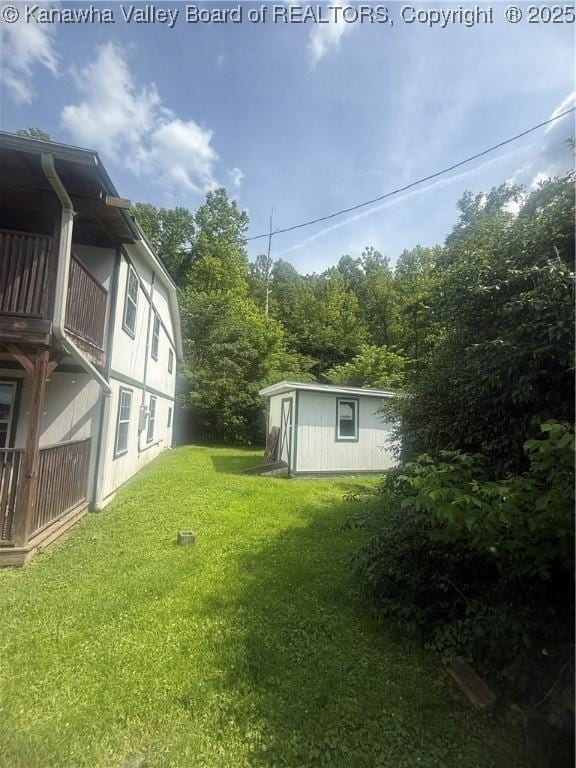 2075 Hewett Creek Rd, Hewett, WV 25114