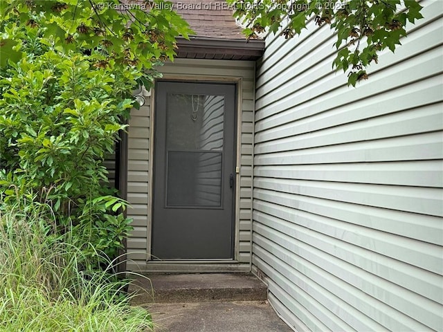 1302 Hunters Ridge Rd, Charleston, WV 25314 - entrance to property