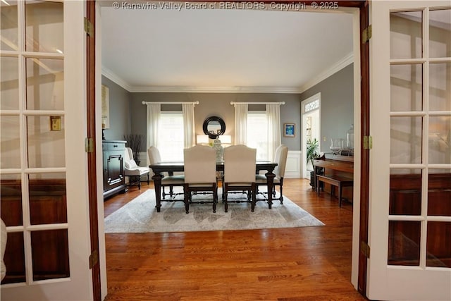 135 E Ridge Rd, Charleston, WV 25314 - dining room with ornamental molding and wood finished floors