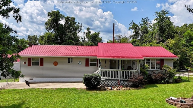 169 Myrtle Tree Rd, South Charleston, WV 25309 - ranch-style house featuring a porch and a metal roof