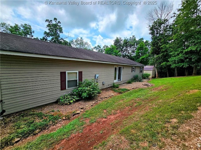 438 Tanglewood Dr, Point Pleasant, WV 25550 - view of green lawn featuring a shed