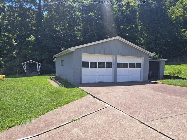 588 Saunders Creek Rd, Milton, WV 25541 - view of detached garage