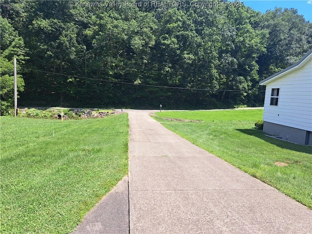 588 Saunders Creek Rd, Milton, WV 25541 - view of green lawn