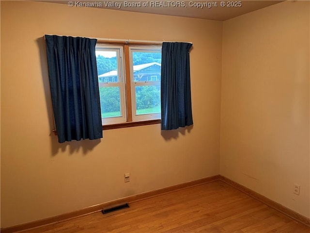 709 Mcintosh Ave, Ravenswood, WV 26164 - photo 19