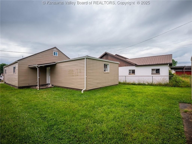 309 Kentucky Ave, Saint Albans, WV 25177 - rear view of house