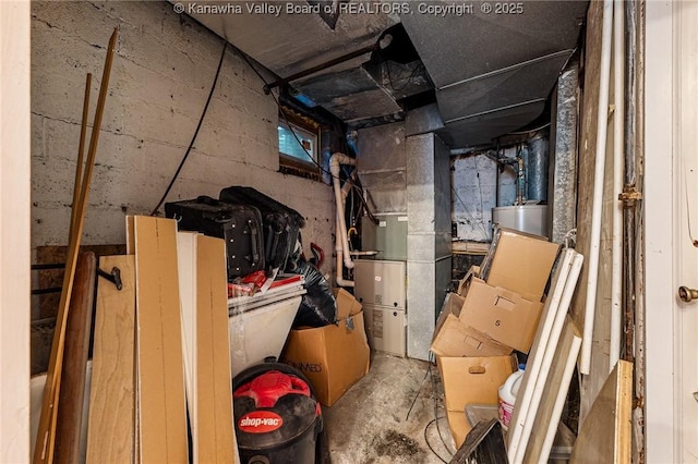 887 Poplar Rd, Charleston, WV 25302 - storage area with heating unit
