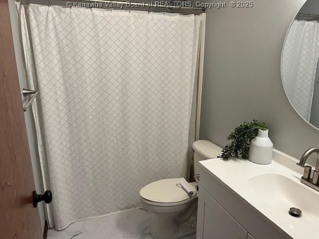 14 Perkins Way, Cross Lanes, WV 25313 - bathroom featuring vanity and curtained shower