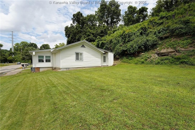 1009 Midway Dr, Dunbar, WV 25064 - view of side of property featuring a yard