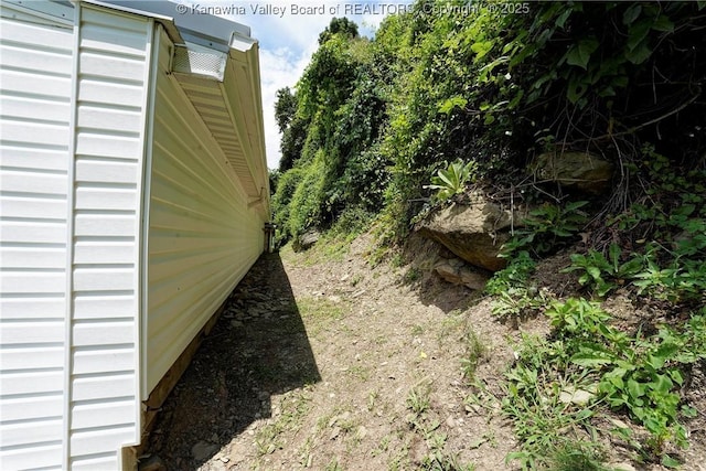 1009 Midway Dr, Dunbar, WV 25064 - view of yard