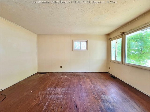 2314 Oakdale Ave, South Charleston, WV 25303 - photo 2