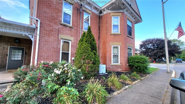 200 Wilson St, Ravenswood, WV 26164 - photo 40