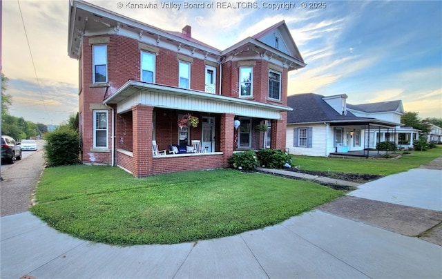 200 Wilson St, Ravenswood, WV 26164 - photo 2