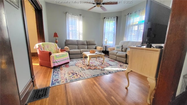 200 Wilson St, Ravenswood, WV 26164 - photo 8