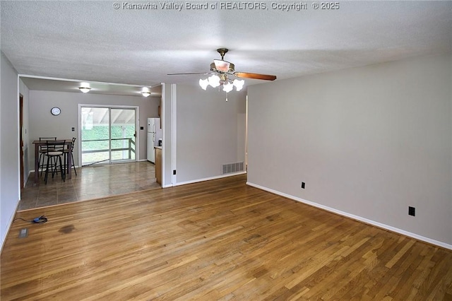 105 Sunny Brook Dr, Saint Albans, WV 25177 - photo 4