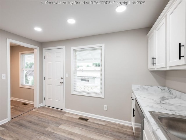 3013 30th St, Nitro, WV 25143 - photo 5