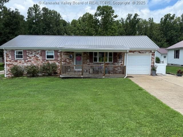 215 Ivywood St, Eleanor, WV 25070 - photo 2