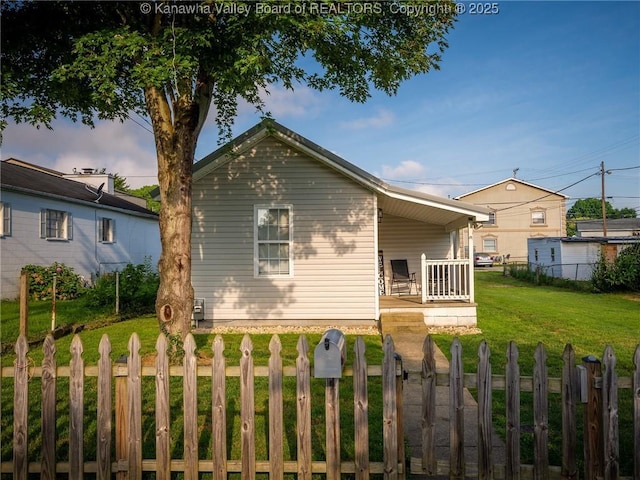 705 Holley St, Saint Albans, WV 25177 - photo 1