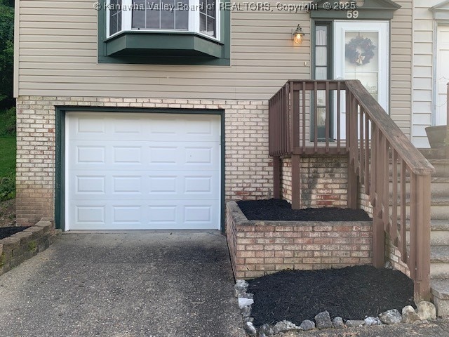 59 Geronimo Dr, Saint Albans, WV 25177 - photo 1