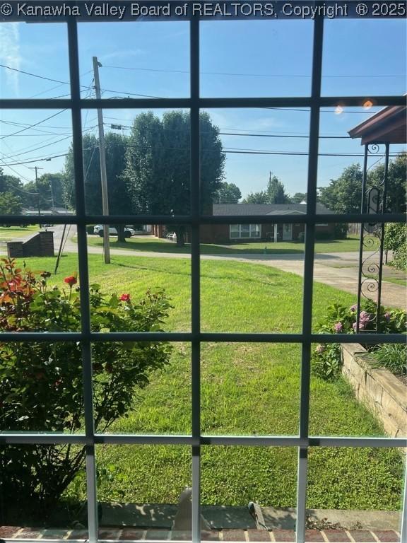 1430 Sattes Cir, Nitro, WV 25143 - photo 11
